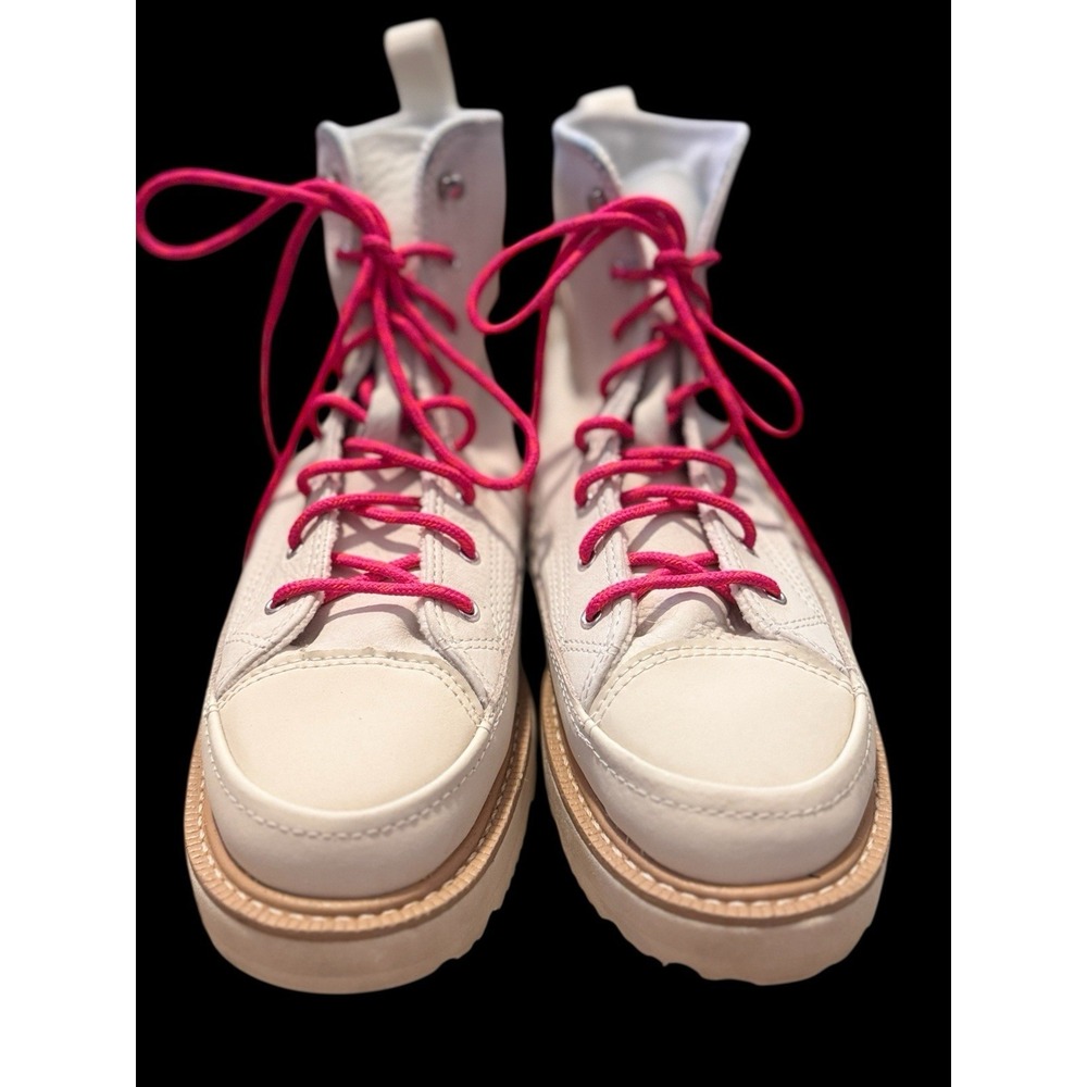 Converse All Star High Top Sneakers Women's 7.5 | Suede Leather + Pink Laces